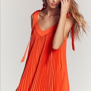 ISO FREE PELPLE DEEP WATER ROMPER